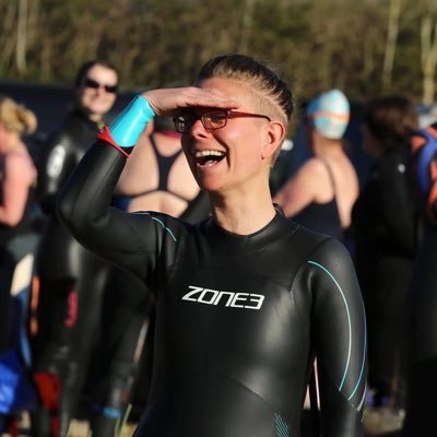 Dancer. Teacher. Author. Aspiring triathlete. Novice OW swimmer. Reader. Mum. JumpStart into Primary School Dance. #makingamove #primarydanceideas #jump2itdance