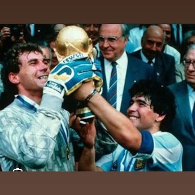 Entrenador de Fútbol. Campeón del Mundo con Argentina, Campeón del Mundo y Libertadores con River Plate. Como Entrenador Campeón Libertadores Olimpia 2002.