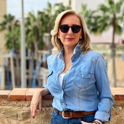 Carmen Dueñas Profile