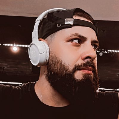 Luiznonaato's profile picture. Esp. infra TI e AWS | Speaks English | Lifelong learning | Gasto todo meu money com comida e academia | Humor peculiar
Linkedin: luiznonaato
Insta: luiznonaato