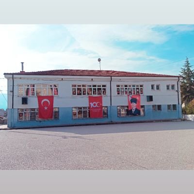 Eskişehir Odunpazarı Şehit Mehmet Taş İlkokulu Resmi Twitter hesabıdır.