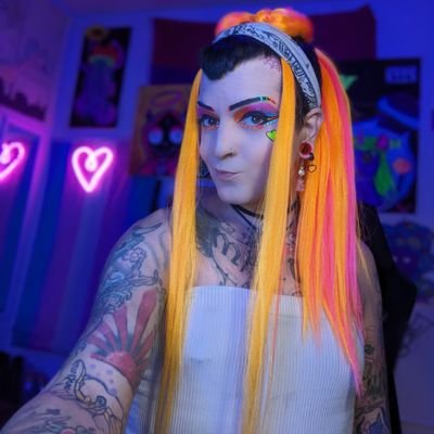 Sexi Lexi: trans girl pansexual warzone waifu streamer/content creator with the filthiest mouth online 😈 Come hang out with me on twitch! inkedsexylexi   😘