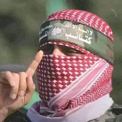 عاشق فلسطين شخصيا😴🇵🇸

من الجمهورية اليمنية صنعاء العزة والكرامة 🇾🇪✌️
