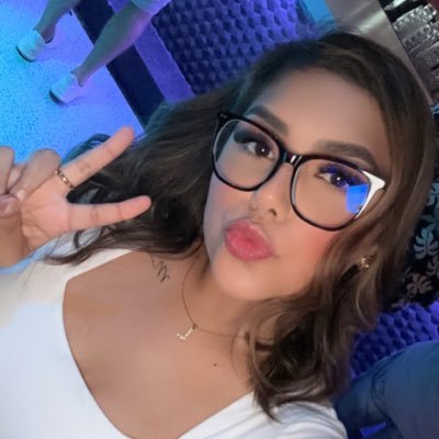 laurencenaa's profile picture. 