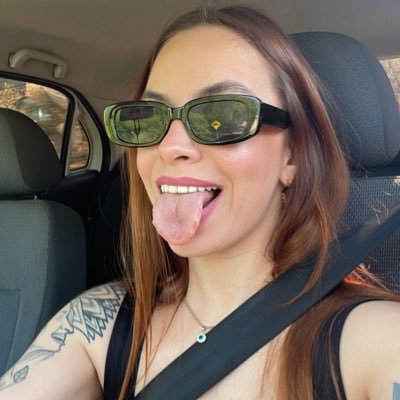 bonita, competente e deprimida