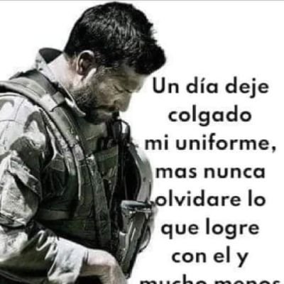 Orgulloso de haber pertenecido al mejor Ejercito, Administrador de Empresas, católico, derechista hasta los tuetanos.