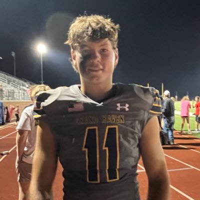 6’1 185 | Class of ‘24, OLB/S/WR | grand haven HS | 1150 SAT | 3.6 GPA | 5 sport athlete
