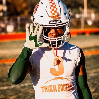 Jones Highschool Football🐅/Class 2024/Wr 5’9 160/ 🏈Speedster🏎/jacquezvarner0@gmail.com/ Cell: 689-252-2848