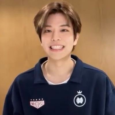 sohnintheglass's profile picture. wanna STAY here