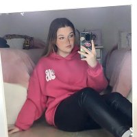 Valen✨️ (@valee_baronii) 's Twitter Profile