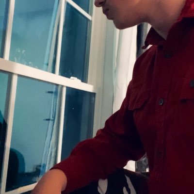 joshuaBirdyy's profile picture. The Straightest