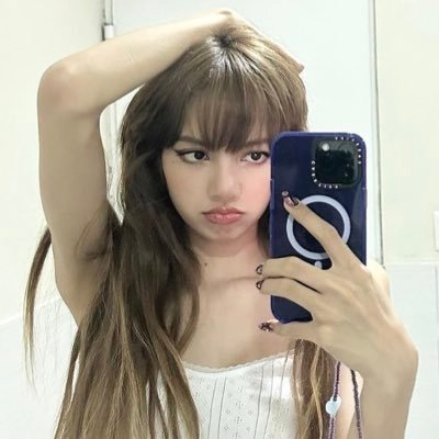 jasminbesa68's profile picture. 