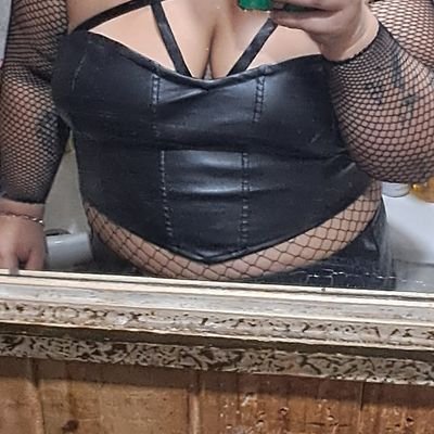 Gordibuena🥵
🫸🦶fetichista 
😈femdom
🤤pegging 
⛓️Bdsm 🥵
hotwife🔥🥵
milf 💕