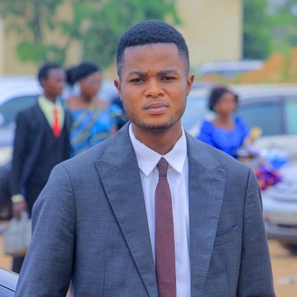 Juriste et chercheur en droit ⚖️ 🇨🇩 ,
Musique 🎧
Écrire ✍️
Work and pray 🤲
Never give up 👌
C'est ma passion