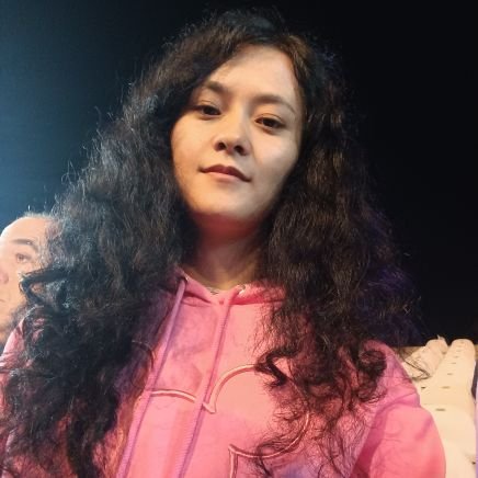 FatimaMahdiyar's profile picture. چشم بادامی!🤗✌