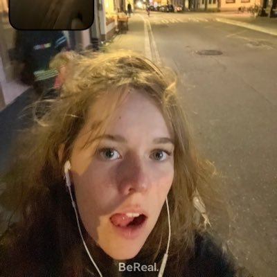 AdelePtrt's profile picture. Journaliste société, ex @CUEJ_info