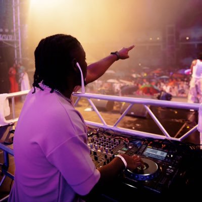 Afrobeats DJ • Artist • Producer • Man Utd ❤️ Bookings: @ucheXXL @tibs199