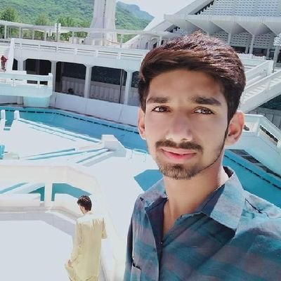 DecentYasiR1's profile picture. 