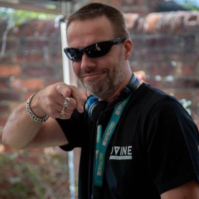 mrgoo_dj's profile picture. 🇬🇧🔻🪩 Mr Goo - pro Dj & ⚒️ fan. Special guest DJ on Sam Divine’s Kiss FM show - 27.05.22. My own show on Kiss Fresh 09.07.22. HOUSE MUSIC ALL LIFE LONG. ⚒️⚒️