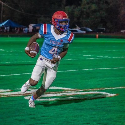 malone1k_'s profile picture. 3.1 GPA | QB1 | 6’3 | 190 lbs | 4.57 40yrd dash| C/o 24 | Football | Jonesboro-Hodge High School🐅 | 3184809250 | Symmalone@yahoo.com✝️