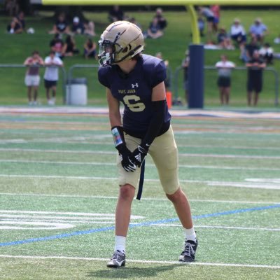 6’1 180lbs Wr/Fs/Olb | 3.3 gpa | Class of 2026 | Phone #: 973 362 8846 | email: vozza461@student.popejohn.org