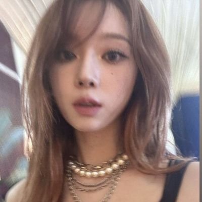 yujous's profile picture. 