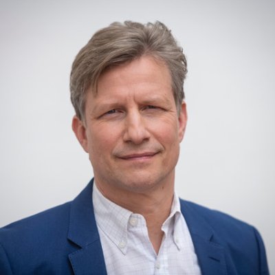 Teamleiter crossmediale Wirtschaftsredaktion bei rbb.
Ex-ARD-Korrespondent für Polen.