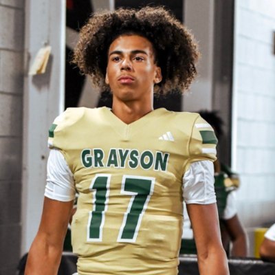 C/O 2026 | ⭐️ ⭐️ ⭐️ Quarterback | @grayson_fb | 6’5 /190 lbs | 2 Sport Athlete | 3.5 GPA | IG: Travis.buckets1 | 2023-24 GA 7A 🏀 State Champion