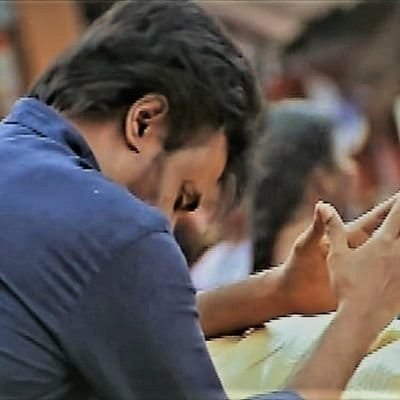 Love to connect the dots ✌ Burning ambition to make a difference -Believe I've an incredible destiny 🦄 🤓 Fresh Perspective 🔭 #Rajini