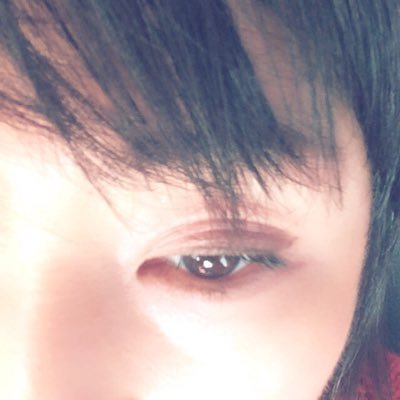 宮崎に生息中。若くはありませんが気持ちはフレッシュでいたいわぁ🤩。松山ケンイチ推し推し✨。お酒も食べ歩き嗜む程度😘。出会い系ビジネス系イキナリなDM返しません🥸即ブロックあしからず 🧑🏻🦳