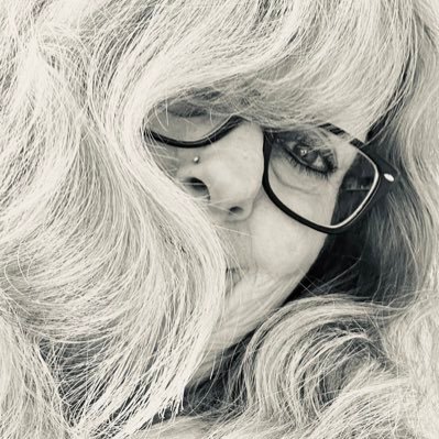 RN/Psych Nurse(Ret)❤️ Teacher’s Asst for Special Needs. #AnimalRescuer #ParanormalEnthusiast #IStandWithUkraine #GoOilersGo!💙🧡 #BEKIND! #ElbowsUp 💪