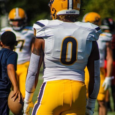 God 1st 🙏🏾/ 4 ⭐️/ Warner University football 🦁 /2025 / 6'1, 225💪🏾/8A All State Linebacker/state wrestler 🤼♂️/first team sun conference 2023 ☀️