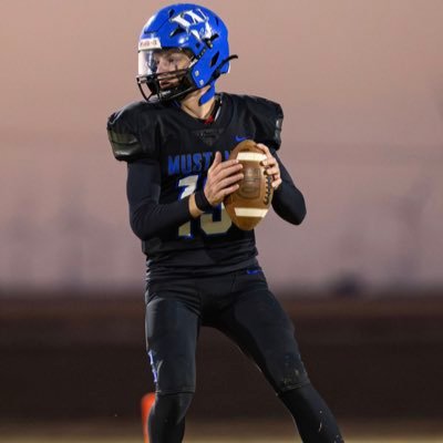 Wildorado High School '24 ATH/4.0 GPA/6'0 165/QB/NCSA. https://t.co/VJcnqZWQ75