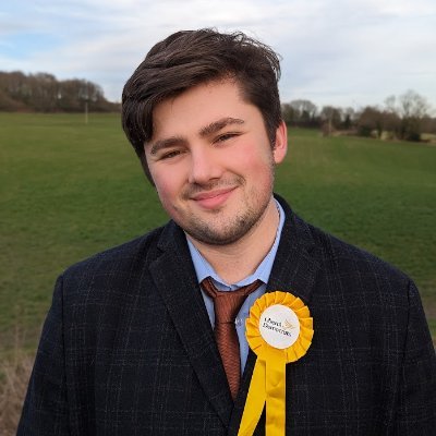 Councillor for Cradley and Wollescote 🔶 Leader of the Dudley Liberal Democrats 🔶 

Tweets in a personal capacity