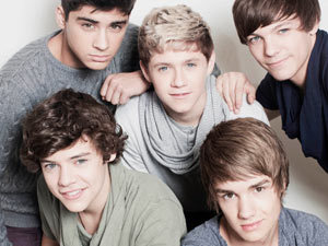 Massive1DLover's profile picture. 1D have made me laugh, smile, cry, make a twitter and belive in my dreams. But most of all they've made me proud to be a Directioner ♥
