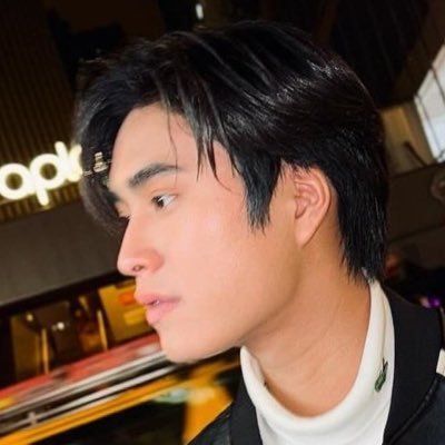 yayatkopling's profile picture. masuk kuping kanan keluar lewat tol jagorawi