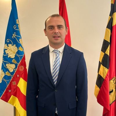 🏛️ Concejal @aytoPaterna 💬👥
💙 Secretario General @poularspaterna 🅿️🅿️
🏡🌳 LC - Paterna 📍
🇪🇸 #Spain