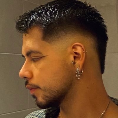 huge_art_echec's profile picture. I'm in a Coco Bongo state of mind.