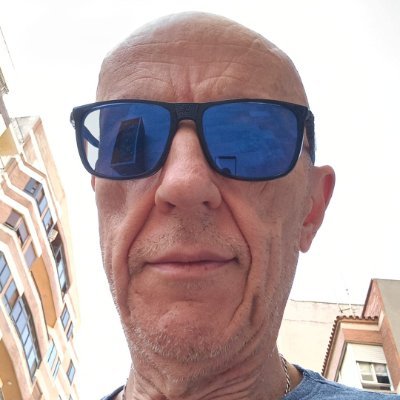 edu_alcobilla's profile picture. Matemático y Cirujano. 
Editor de Originales del JOURNAL OF SENOLOGY AND BREAST DISEASE