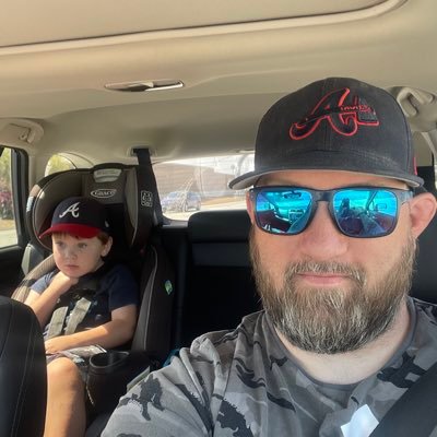 Sports and a bad sense of humor, Braves, Titans, Predators, Bama. Single Dad to my little Braves fan.
