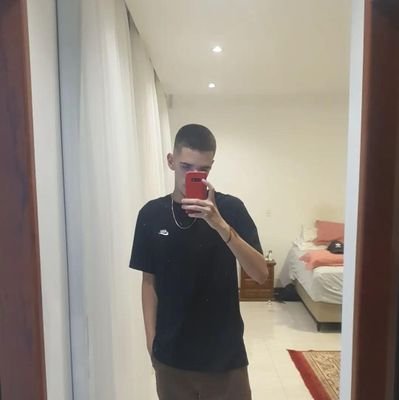 VictorrVictorin's profile picture. @VascodaGama mané
RJ