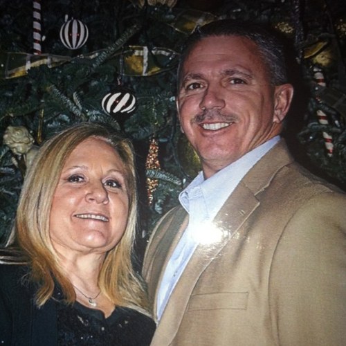 Phoebeschex's profile picture. Trying to hold on