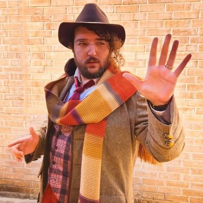 Future historian, current internet clown | Pop culture, film, shitposts | 'Too much Doctor Who' | Monster of the Week Enthusiast | Alt: @sportsnstein