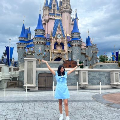 AmbarMartell's profile picture. Amor verus numquam moritur 🌹