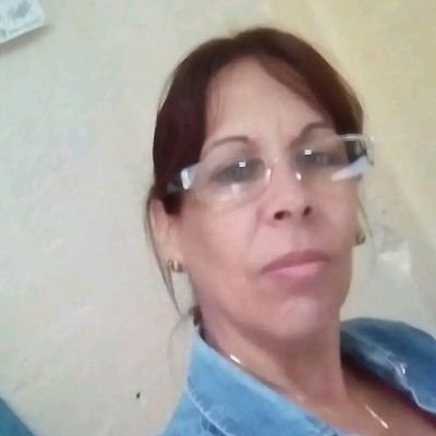 🇨🇺 Auxiliar de la Docencia Aula Tecnológica del IPVCE Ernesto Guevara Villa Clara.🇨🇺
❤️🌹Amante de la Poesía, Naturaleza y los Animales. 
⛔DM'