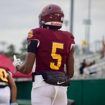 WR|6’ 160|C/O ‘24|New Hampstead High School|4.5 40| 3.2 GPA