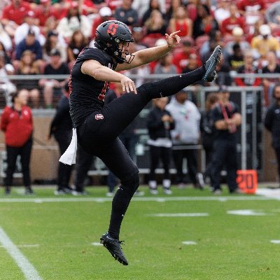 Punter at @StanfordFball | #OneOnOneTrained