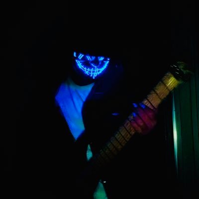 バンドアカウントであり歌い手アカウントでありカメラアカウントでもある バンド→the FOURTH、Xx_漢祭り_xX Vo,Gt 歌い手界隈にも居ます 📸→α1,α6000 イコノイジョイのカメコ垢もあります探してみてね😊 撮影依頼募集中