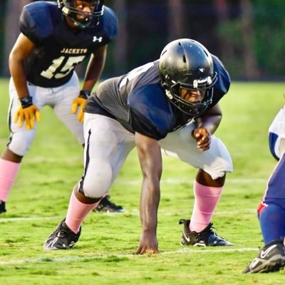 Offensive-linemen RT|#58 Union county high school| C/O 2027| 4.6 GPA|🏈&🤼‍♂️| Bigc052009@outlook.com| 6’0 220 lbs|864-466-5021