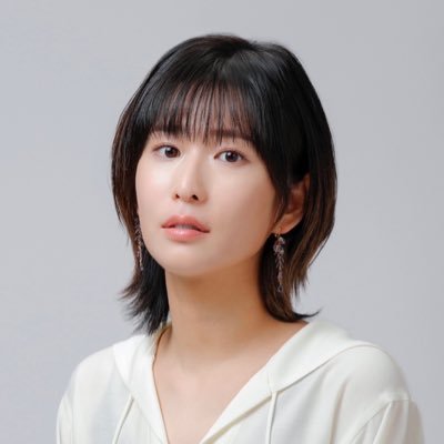 「藤丸千」の出現予告。出演依頼等は所属事務所のテアトル・ド・ポッシュまでお電話かメールでお問い合わせ下さいhttps://t.co/MYjwGIykak